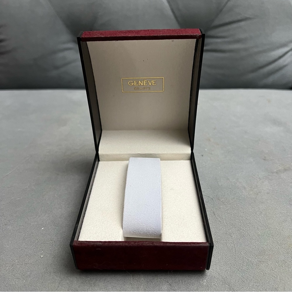 GENÈVE Watch Box 3.90x3.25x2.25 inches
